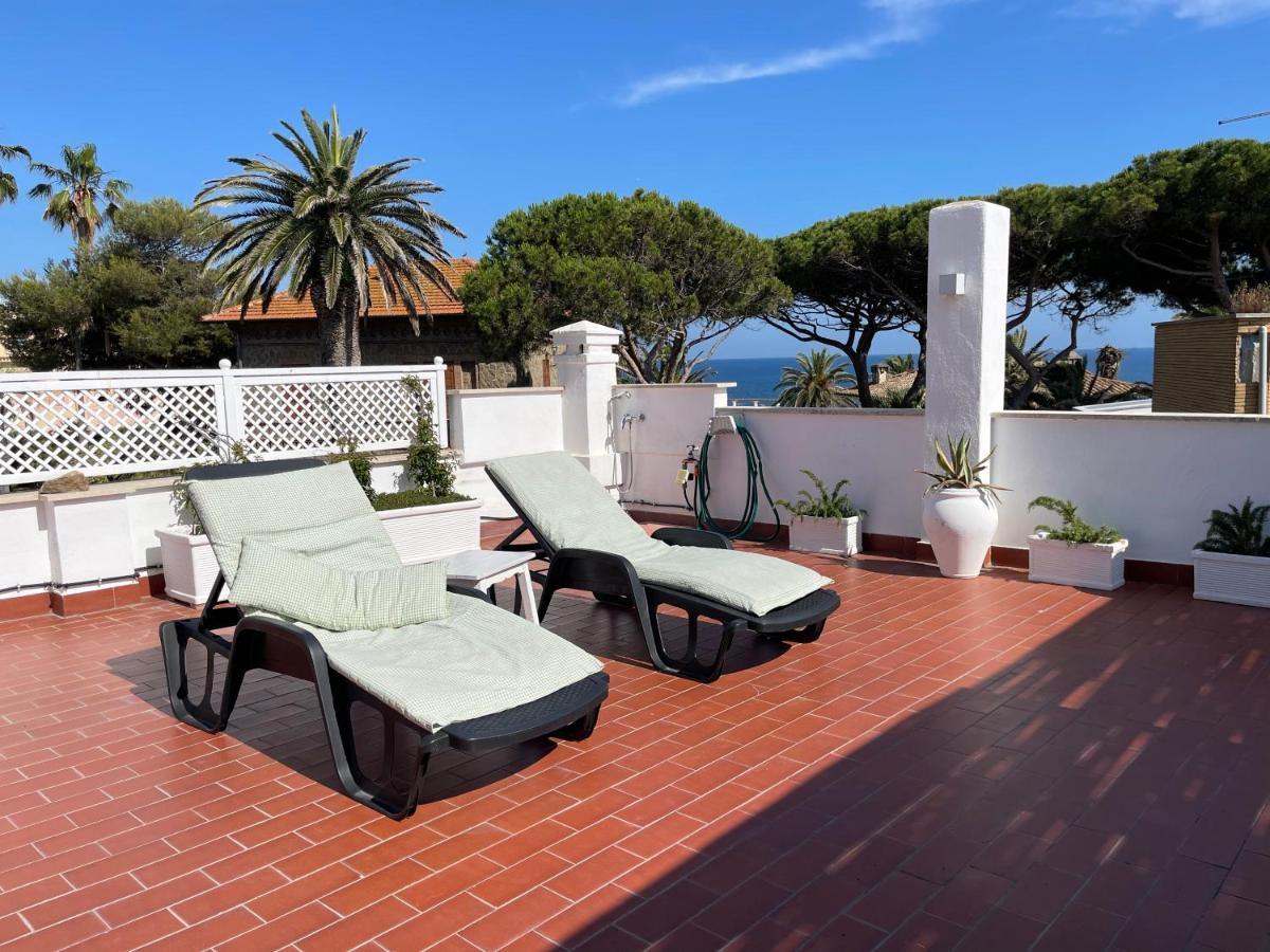 Villa La Terrazza Sul Mare Santa Marinella Exterior foto